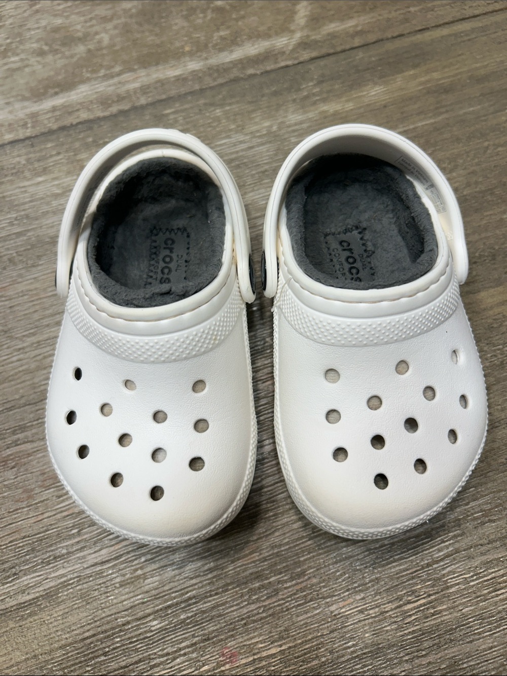 CROCS Kids Classic Clog with Charcoal Liner - White, Sz. C6, Gently Used.